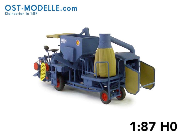 Preview: Maehdrescher E175 mit Spreusack blau  1/32